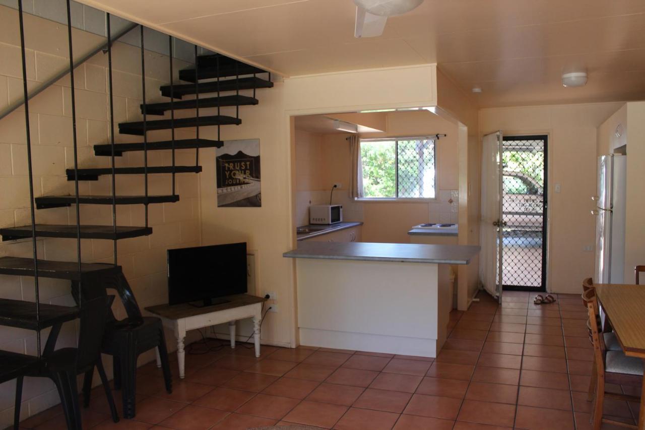Pippies Beachhouse Backpackers Rainbow Beach Eksteriør bilde